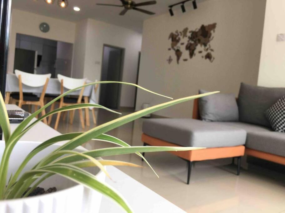 Ijm Condo With Pool #Yoyo Homestay Sandakan Bagian luar foto