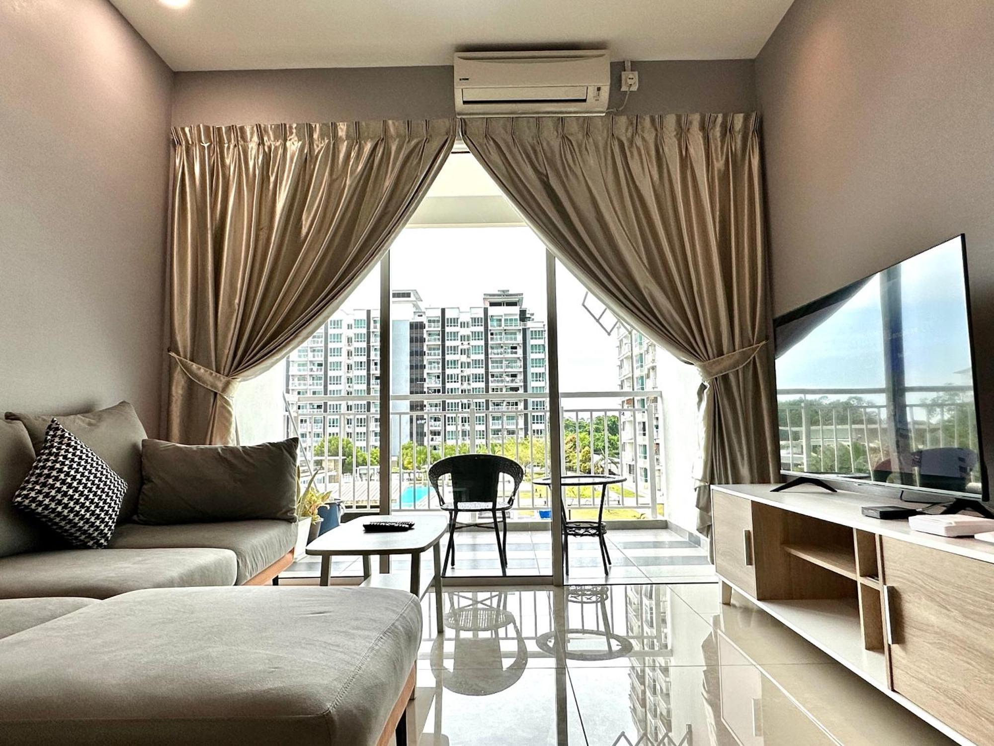 Ijm Condo With Pool #Yoyo Homestay Sandakan Bagian luar foto